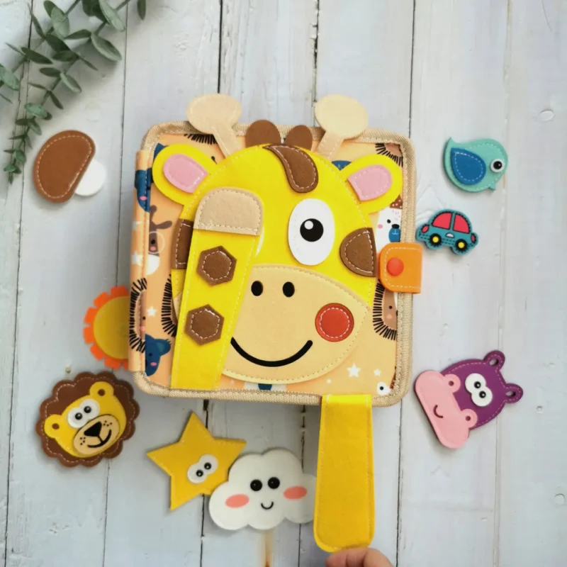 Livre d'activites Montessori l Girafe